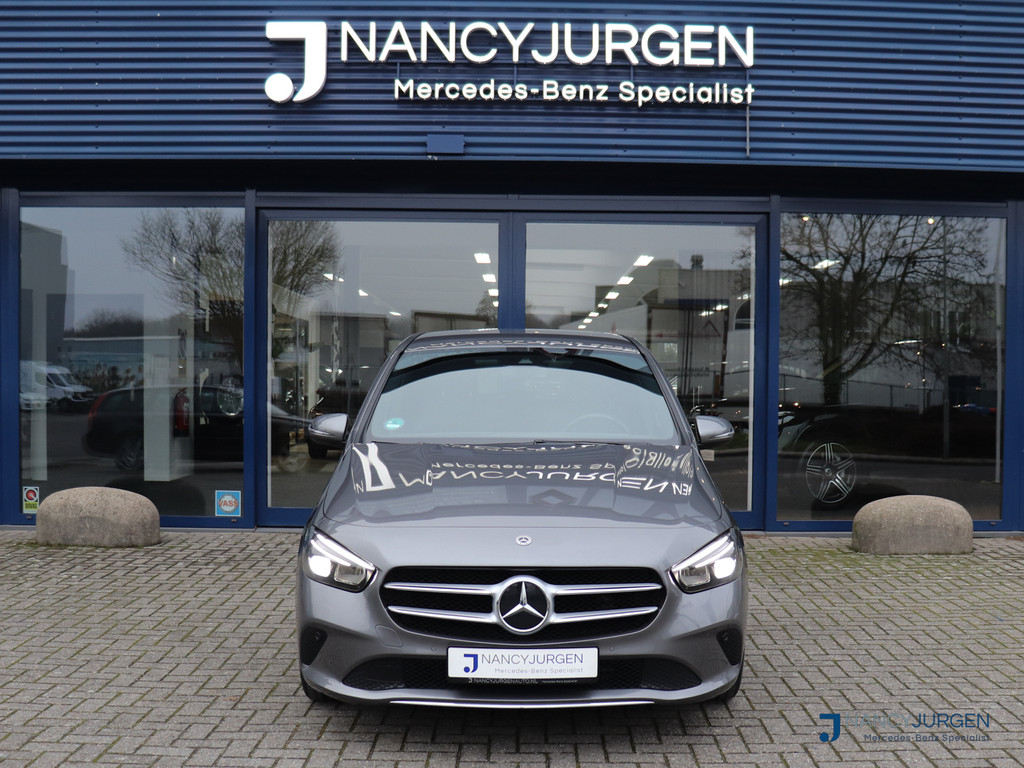 50789919-4.jpg